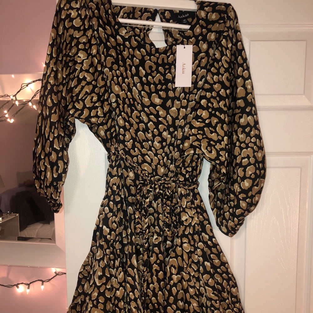 Short, silky, flowy leopard dress!